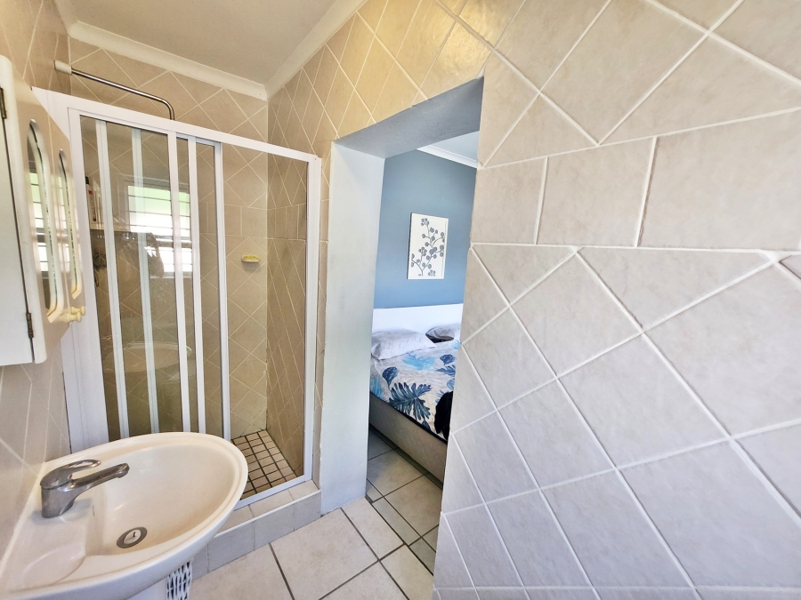 3 Bedroom Property for Sale in Struisbaai Western Cape